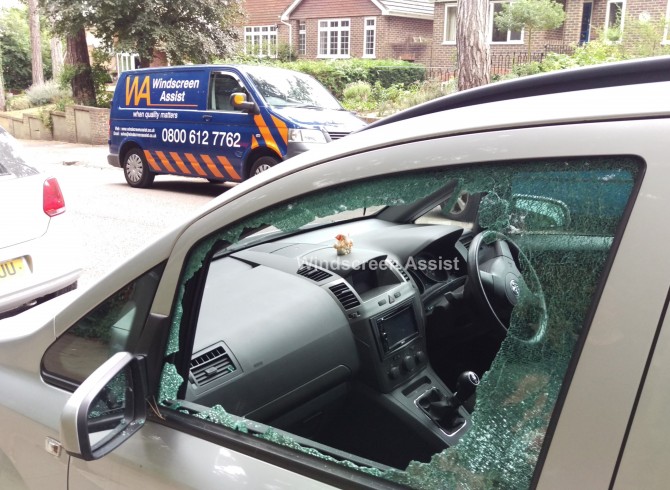 Emergency Car Glass Replacement Chafford Hundred RM16 Essex