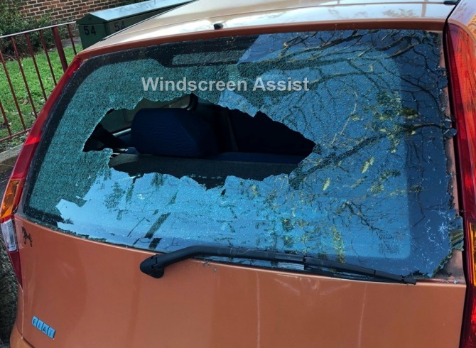 Fiat Punto Smashed Heated Rear Windowin Rotherhithe SE16 London
